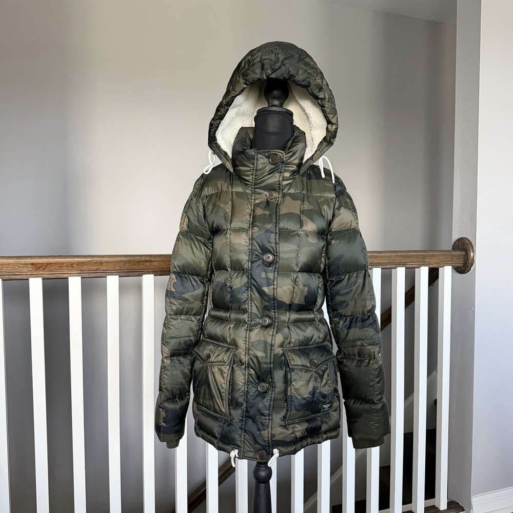 Abercrombie & Fitch Camo Parka Duck Down Puffer Jacket Coat Sherpa Hooded Small